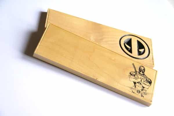 Plaque de porte Deadpool personnalisable – Image 3